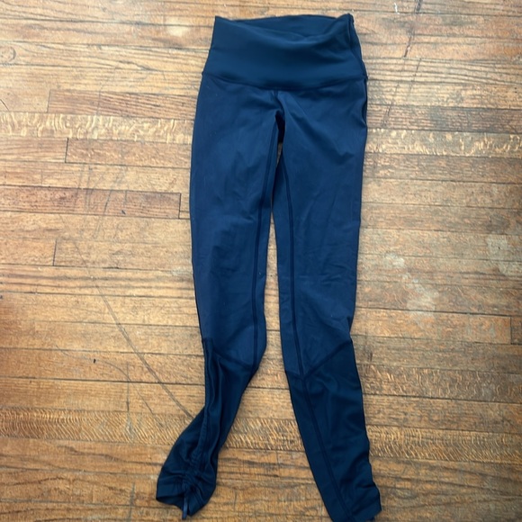 Navy Lululemon Sweaty Endeavor Tight *Full-On Luon - Picture 4 of 6